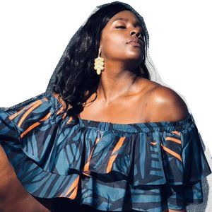 CROP TOP DIARRABLU SIZE M